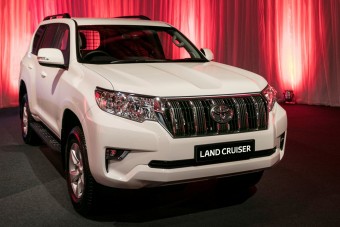 Luxusterepjáróból készült furgon