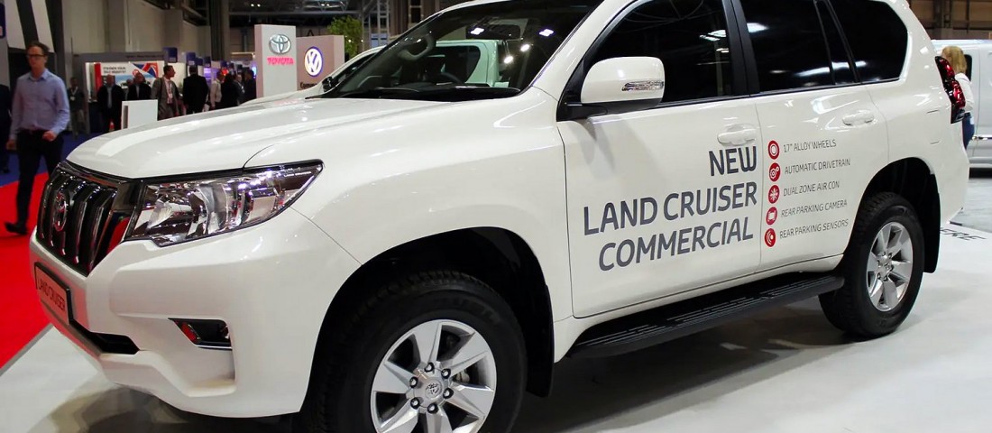 Luxusterepjáróból készült furgon