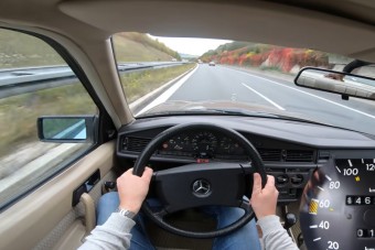 A 30 éves Merci megmutatja, hogy még mindig helye van a belső sávban