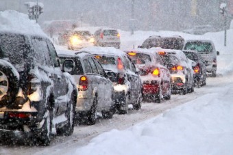 A téli gumi mellett ezekre is figyelj a fagyos időben