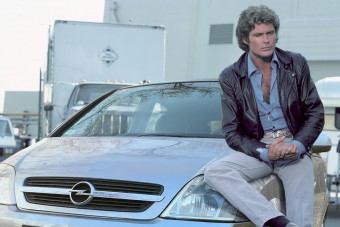 Filmsztárokkal árulja autóját egy magyar tulaj