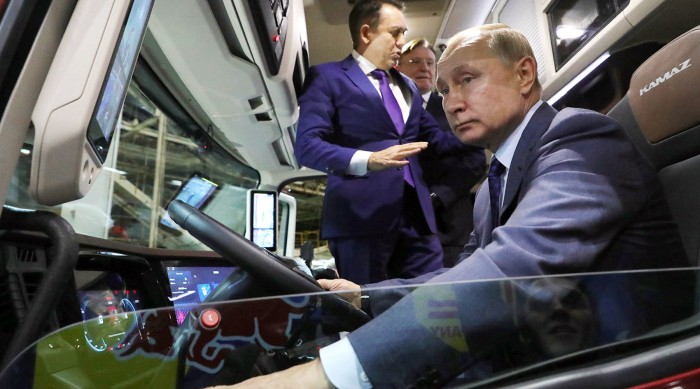 Hibrid Kamazzal hódítanának az oroszok 2