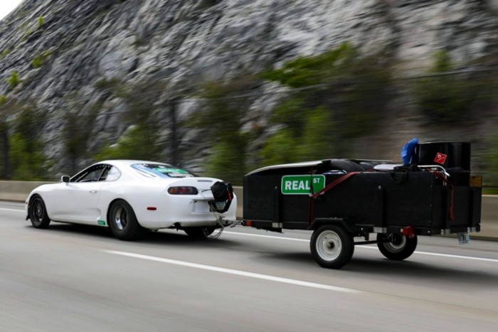 Brutális gyorsulási versenyautó, amivel akár vontathatsz is 6