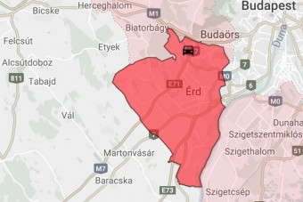 Felborult egy teherautó az M0-M7 csomópontban