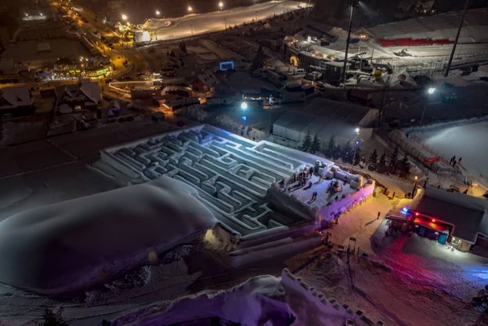 Mesébe illően néz ki a világ legnagyobb hóútvesztője