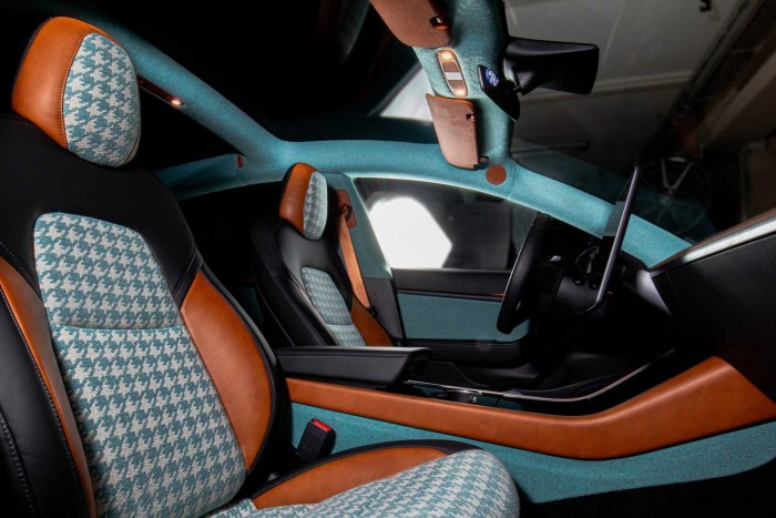 Így már kicsit sem unalmas a Model 3-as belseje 6