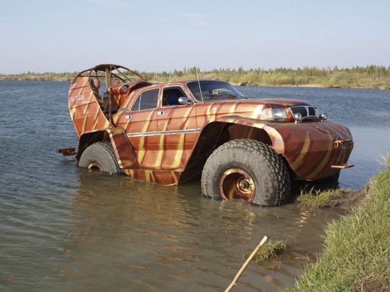 Mocsári szörnyeteg lett a jó öreg Volgából 4