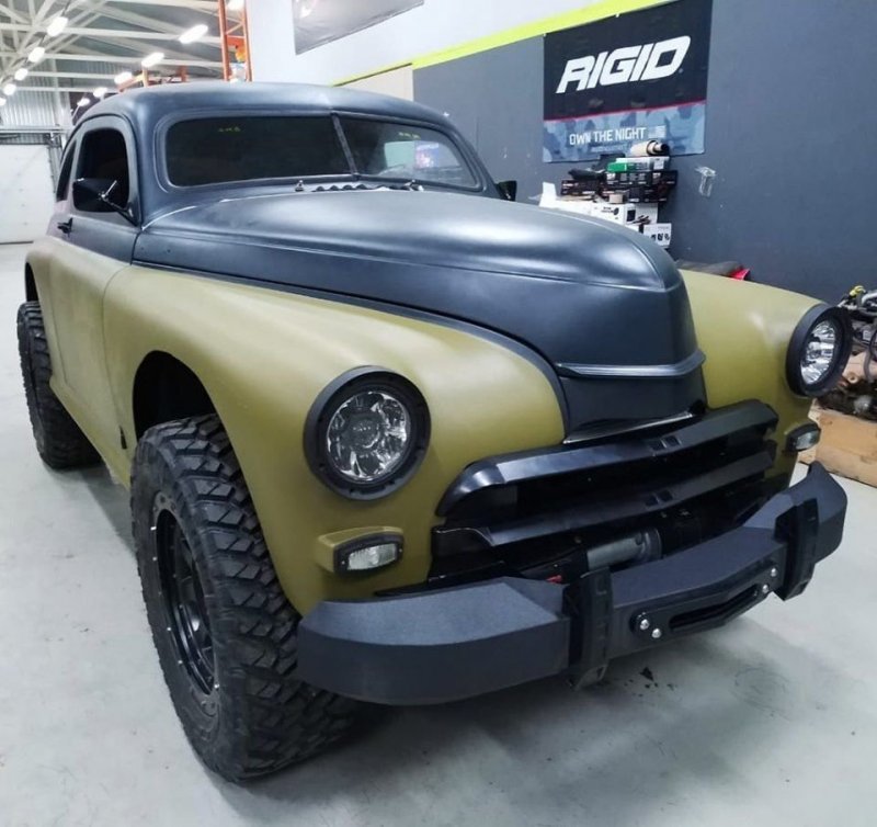 Iszonyat menő terepjáró készült egy öreg orosz vasból 5