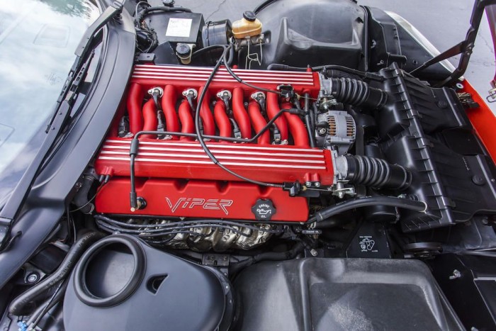 86 millióért árverezték el az első Dodge Vipert 7