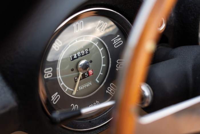 Milliárdos szépség a Pininfarina kabrió Ferrari 250 GT-je 8 | Vezess Milliárdos szépség a Pininfarina kabrió Ferrari 250 GT-je 8