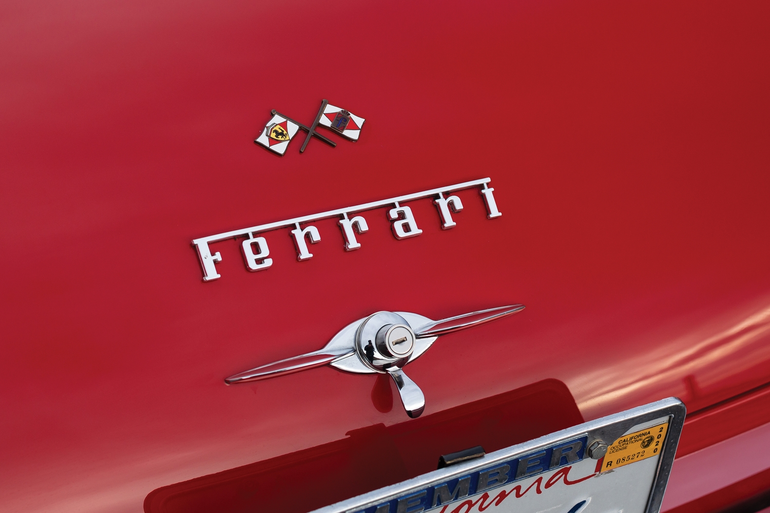 Milliárdos szépség a Pininfarina kabrió Ferrari 250 GT-je 8