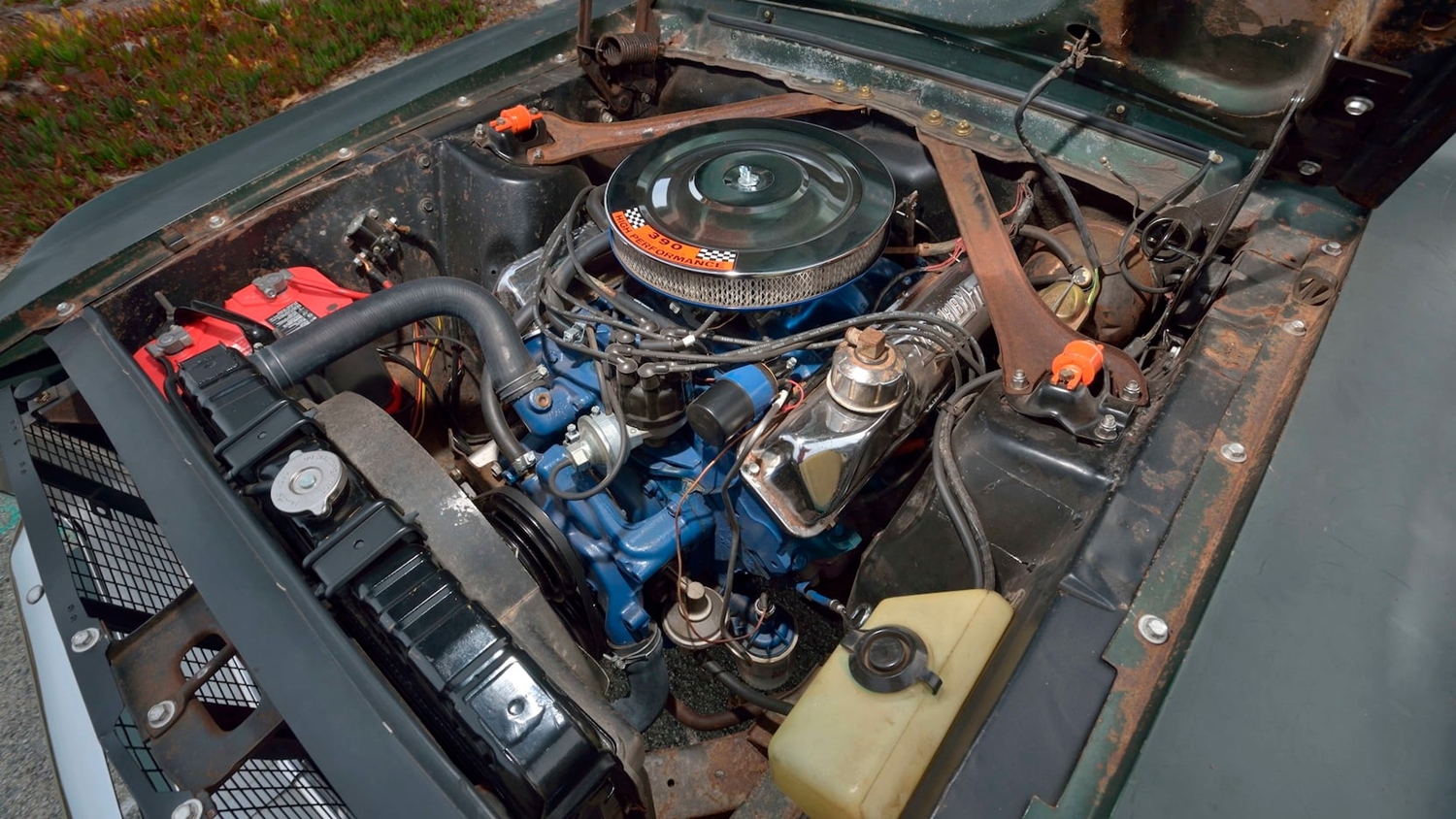 A Mustang, aminek gumiját Steve McQueen füstölte el 11