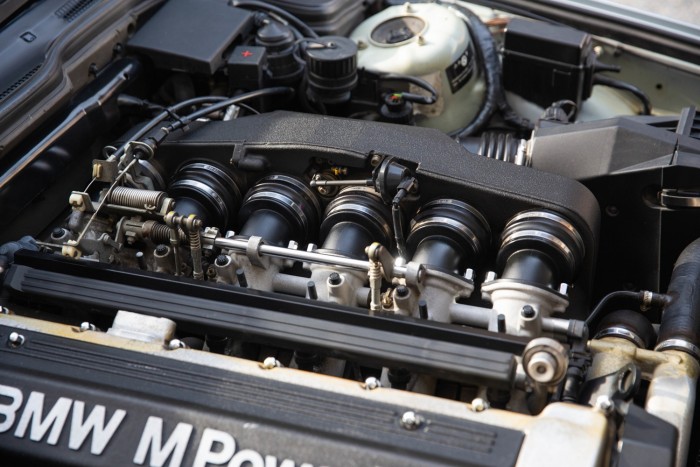 Gyönyörű ez a 42 ezer kilométeres M5, csak a világ másik felén van 6