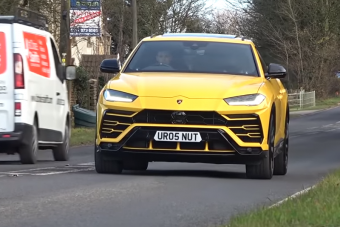 Így szól a Lamborghini Urus radikálisan kibelezett kipufogóval