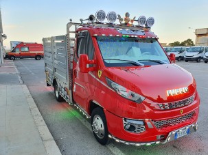 Elájulsz, ha meglátod ennek a teherautónak a luxussal teletömött belterét