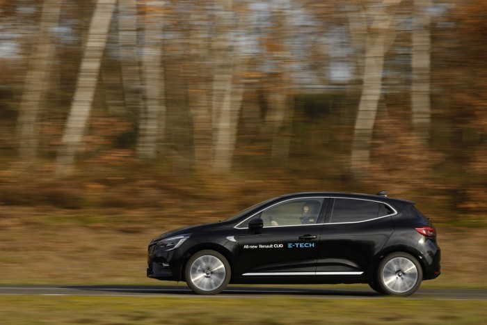 Így megy a még sosem látott hibrid 9