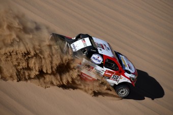 Alonso második lett a Dakar nyolcadik szakaszán