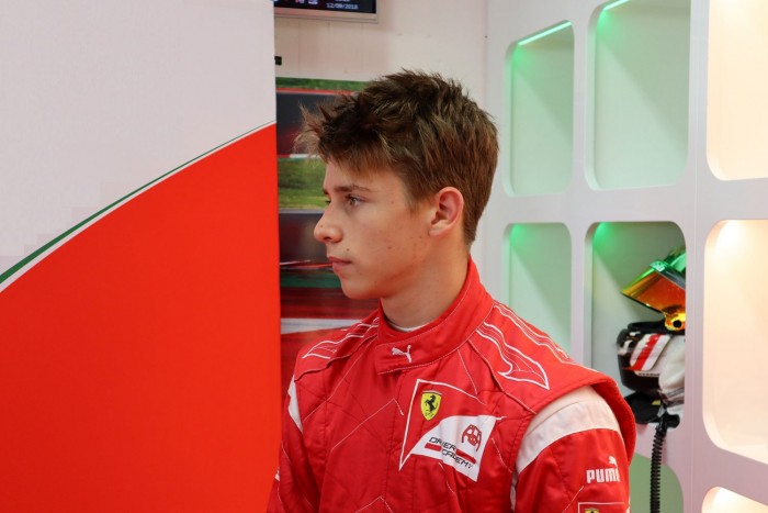 F1: Leclerc öccsét is leigazolta a Ferrari