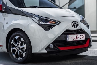 Megy a kukába a legkisebb Toyota
