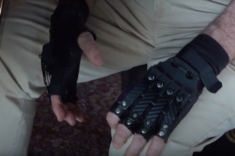 20 év után újra játszik az idegsérült zongorista