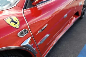 Ez a szörnyen tuningolt Ferrari rosszabb, mint a másnaposság