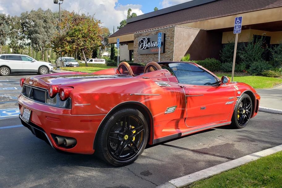 Ez a szörnyen tuningolt Ferrari rosszabb, mint a másnaposság 4 Ez a szörnyen tuningolt Ferrari rosszabb, mint a másnaposság 4