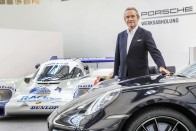 Elegáns 911-essel ünnepli Jacky Ickx szülinapját a Porsche 3