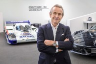 Elegáns 911-essel ünnepli Jacky Ickx szülinapját a Porsche 17