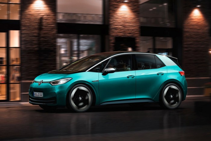 Hibridgyártó lesz a Volkswagen