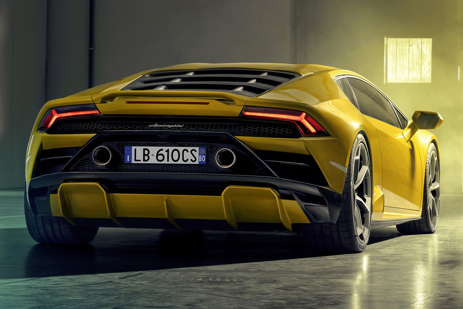 Extrém sportos utcai Lamborghini készült 3