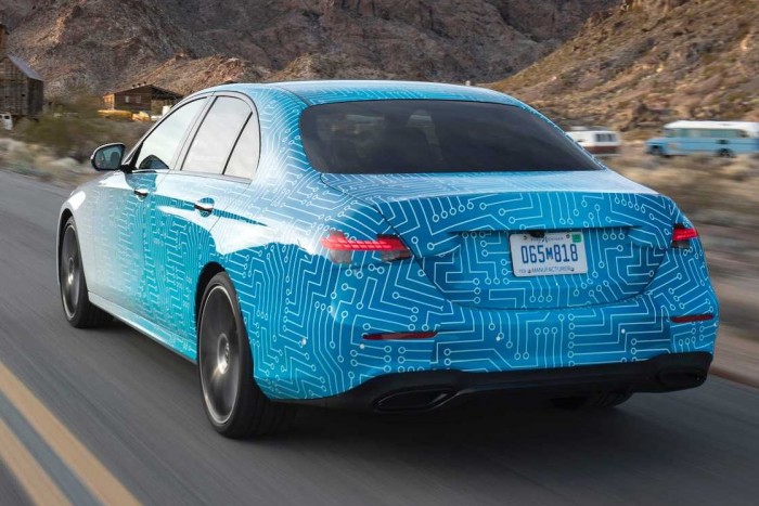 Így újul meg a Mercedes E-osztály 6