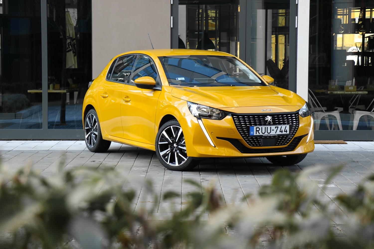 Teszt: Peugeot 208, sárgában – A hét műtárgya 7