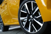 Teszt: Peugeot 208, sárgában – A hét műtárgya 55