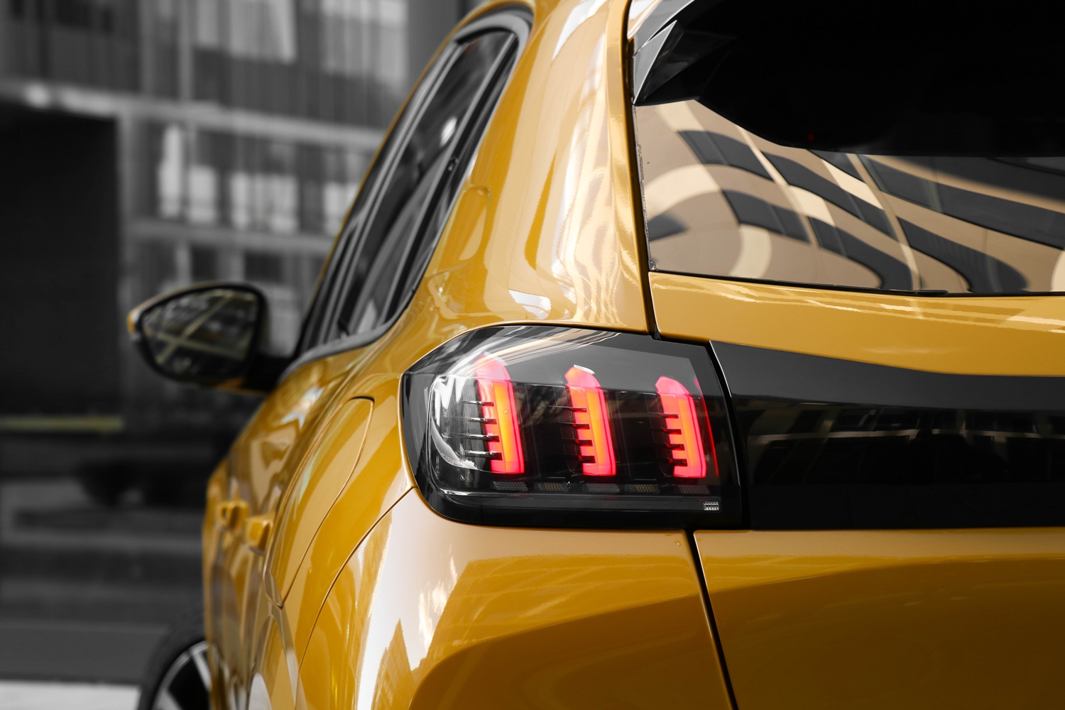 Teszt: Peugeot 208, sárgában – A hét műtárgya 21