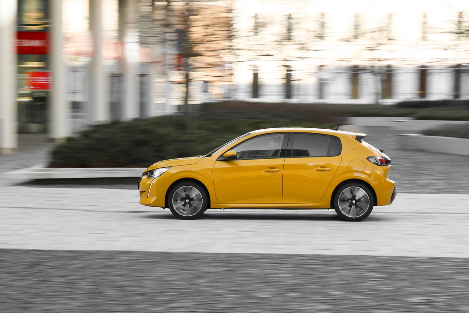 Teszt: Peugeot 208, sárgában – A hét műtárgya 10