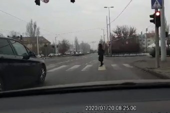 Érthetetlen szabálysértés Budapesten a Szerémi úton