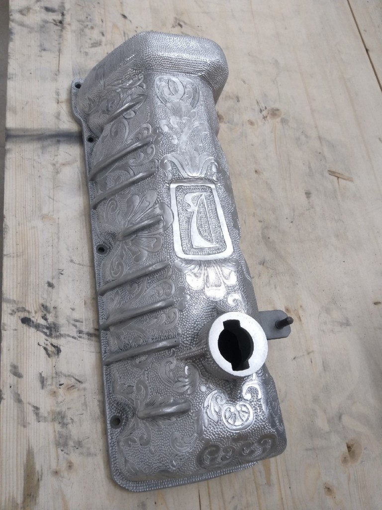 Valódi művészetet találunk az öreg Lada orrában 5