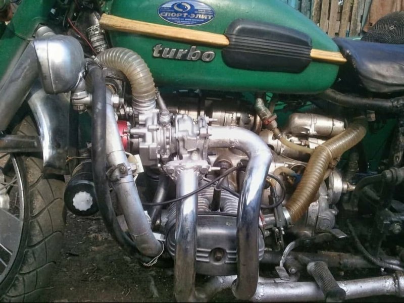 Háztáji tuning keletről, boxermotoros Ural turbóval 1 Háztáji tuning keletről, boxermotoros Ural turbóval 1