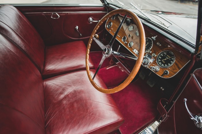 Nincs sötét folt a kabrió Bugatti múltjában 7 | Vezess Nincs sötét folt a kabrió Bugatti múltjában 7