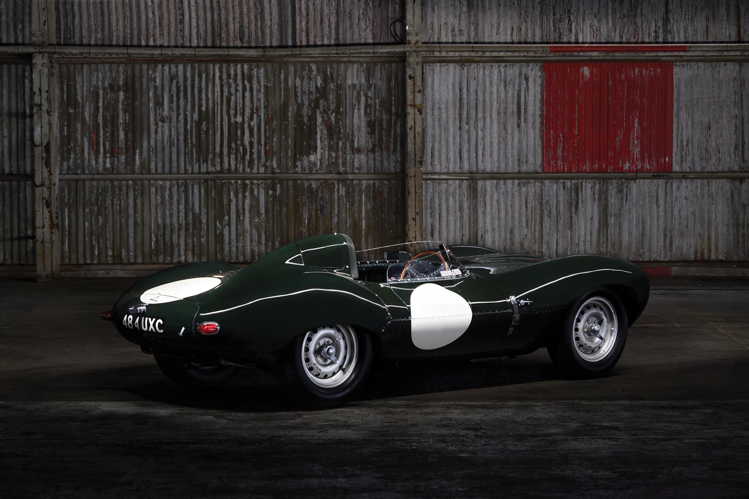 Ma is versenyre kész a 65 éves Jaguar D-Type 8