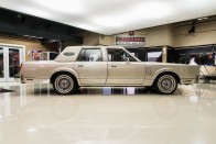 40 évesen még új ez a Lincoln Continental luxuslimuzin 20