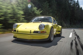 Akira Nakai személyesen faragta szét ezt a 911-est