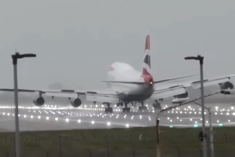 Minden leszállás életközeli élmény lehet a napokban Londonban