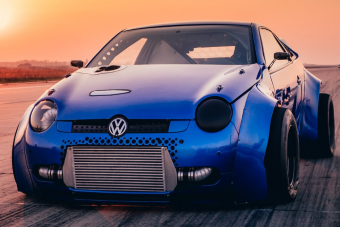 Egy román műhely megalkotta a legbrutálisabb VW-törpét 1800 lóerővel