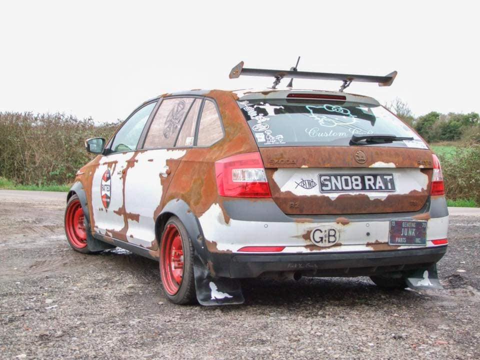 Ki hitte volna, hogy egy ilyen Škodából is lehet patkány? 6