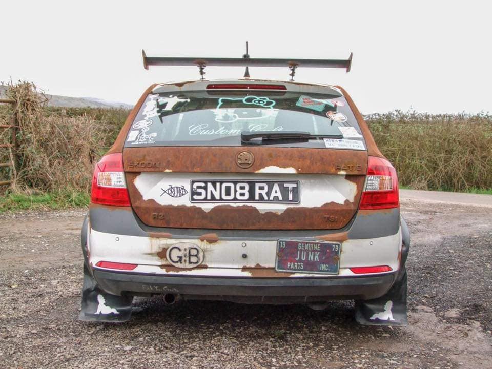 Ki hitte volna, hogy egy ilyen Škodából is lehet patkány? 5