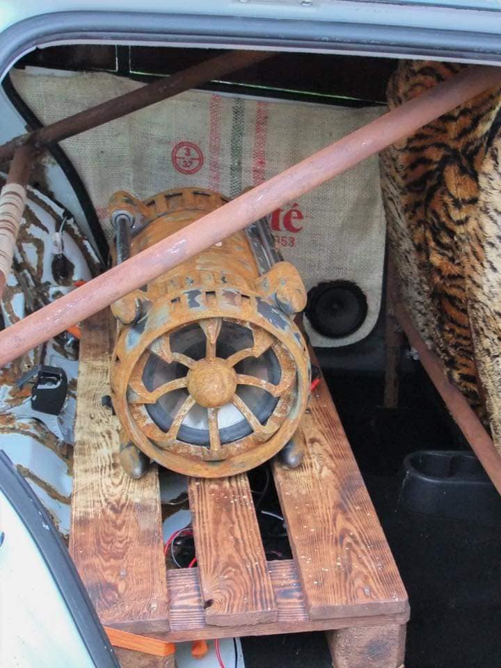 Ki hitte volna, hogy egy ilyen Škodából is lehet patkány? 4