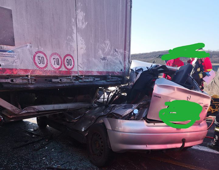 Durva halálos baleset az M1-esen 1 Durva halálos baleset az M1-esen 1