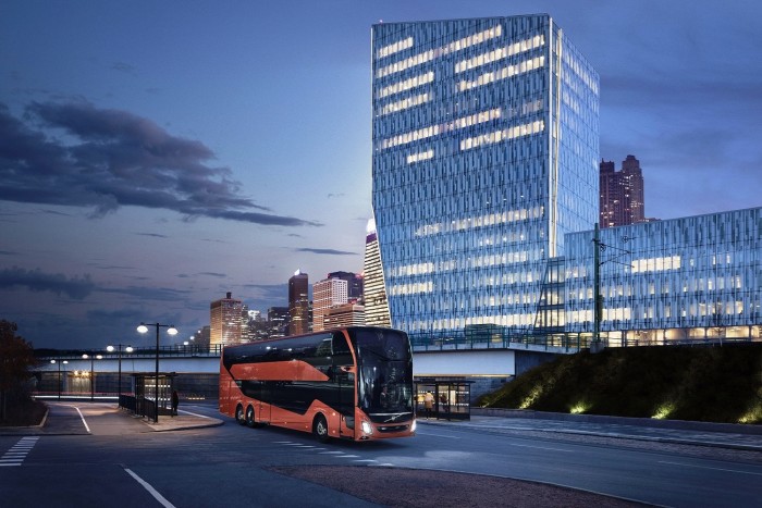 Hidrogénezett növényi olajjal is megy a Volvo új emeletes busza 1