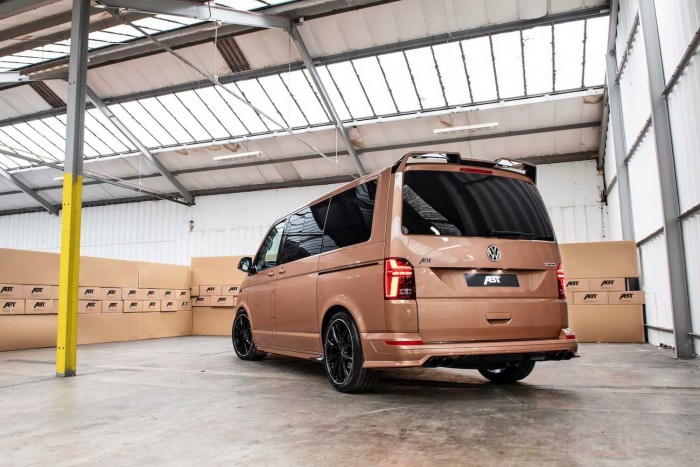 226 lovas tuning-Transportert mutat az ABT 6